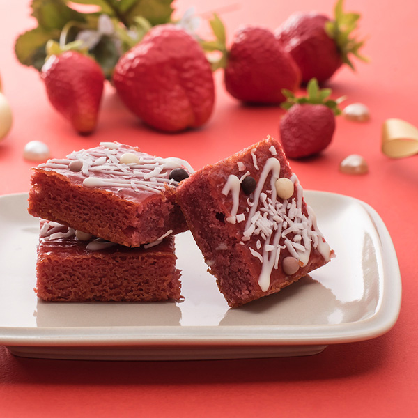 デコストロベリーケーキ